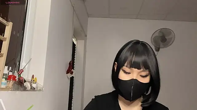 Tieu-May 网络视讯表演