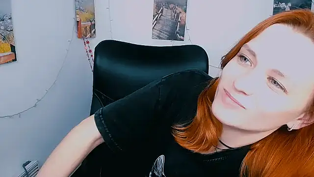 PeppyMia 现场XXX聊天