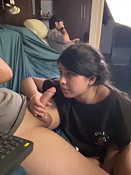 EmilyAndAndrew 라이브 XXX 채팅