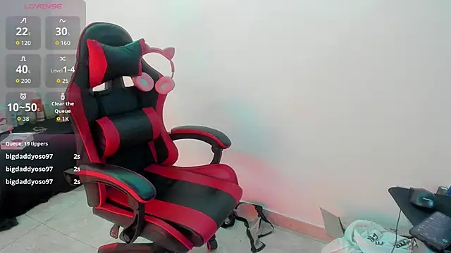 Živý XXX chat goldencurly_18