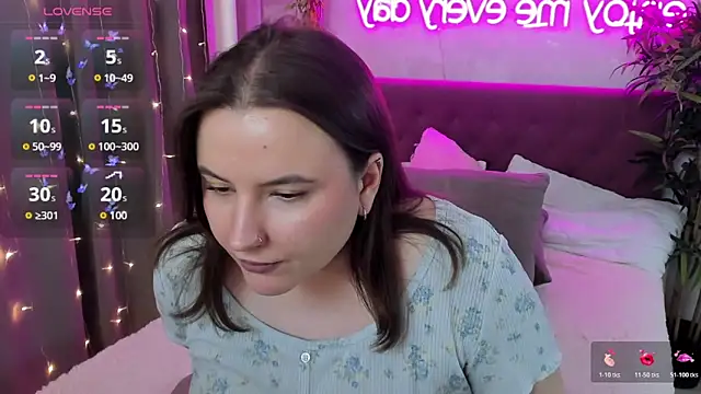 FeralPeach Live XXX Chat