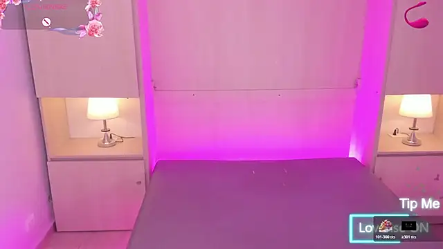 EmilyyStuart Live XXX-Chat