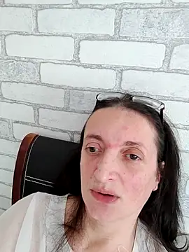 Ulyana396 – Naživo XXX chat
