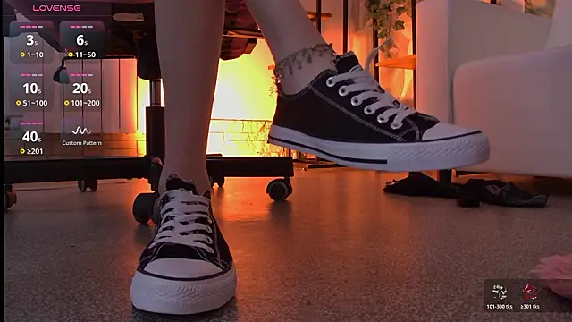 MilaStoyne: απευθείας συνομιλία ΧΧΧ