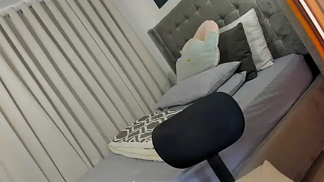 saucysensual_tanyahxのライブXXXチャット