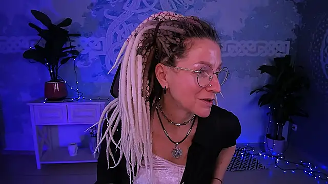 UmaSpace Webcam show