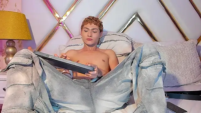 Chatroom XXX en direct de JacobRusso