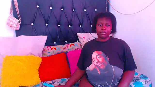 melanin_lizzy – Naživo XXX chat