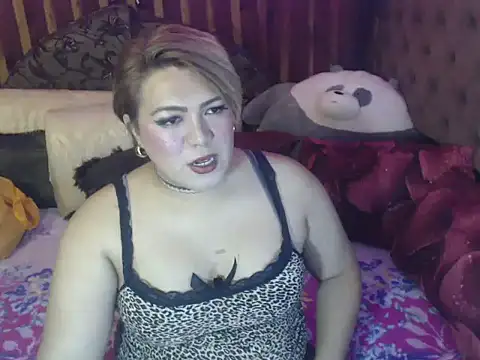 AsianTattooCoupleのライブXXXチャット