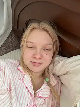 AmmyHot Adlı Modelin Canlı XXX Sohbeti