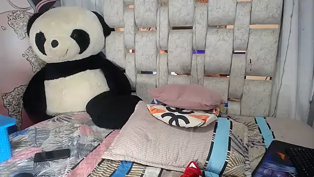 KEYRA-MILLER-'s Live XXX Chat