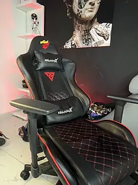 Chat +18 de Dimitri_Colleman ao vivo