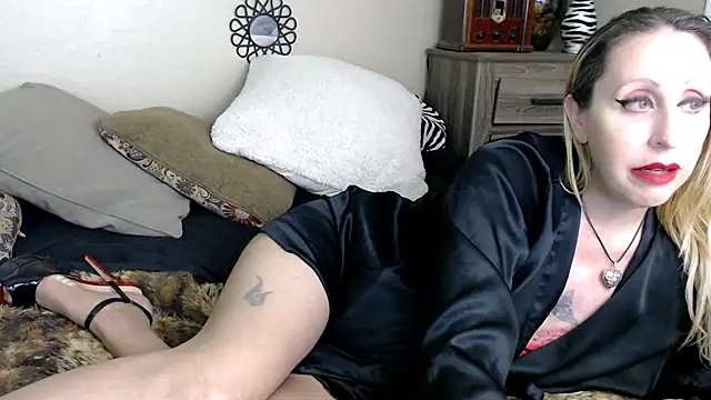 Lourdesnoir@xhのライブXXXチャット