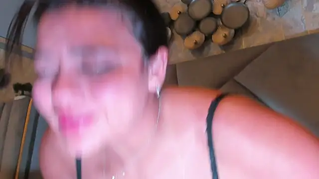 XXX chat uživo modela KimDevinne