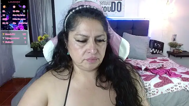 Chat XXX en directo de Keyla01_