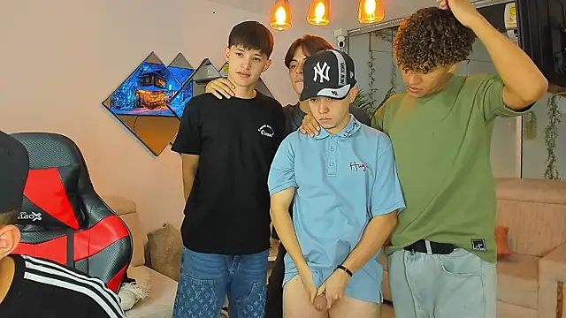 Show modela Houseofwarrios na web-kameri