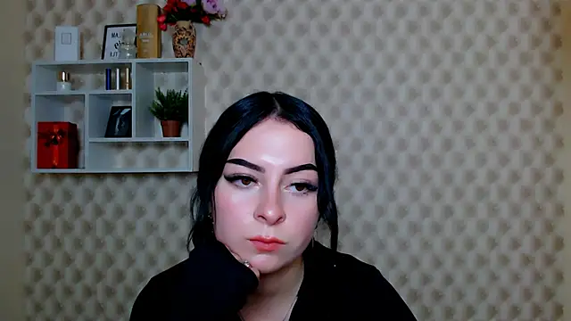 CherryDove Adlı Modelin Canlı XXX Sohbeti