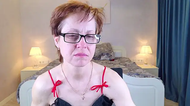 Chat +18 de LioraWeiss ao vivo