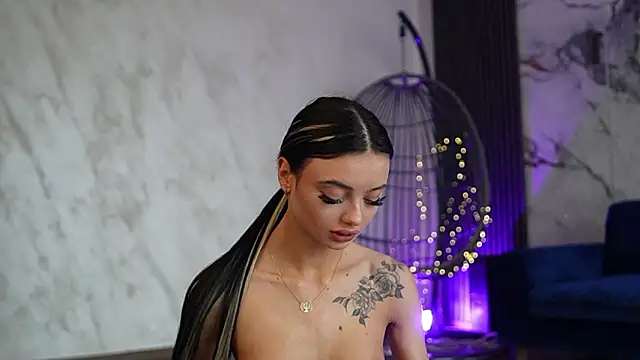 Онлайн чат XXX RachelRavee