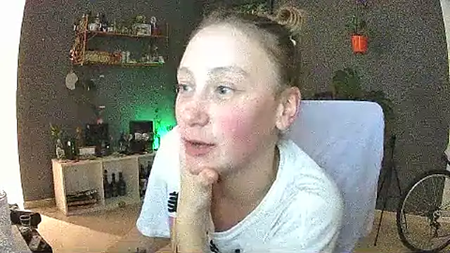 mediadescocida's Live XXX Chat