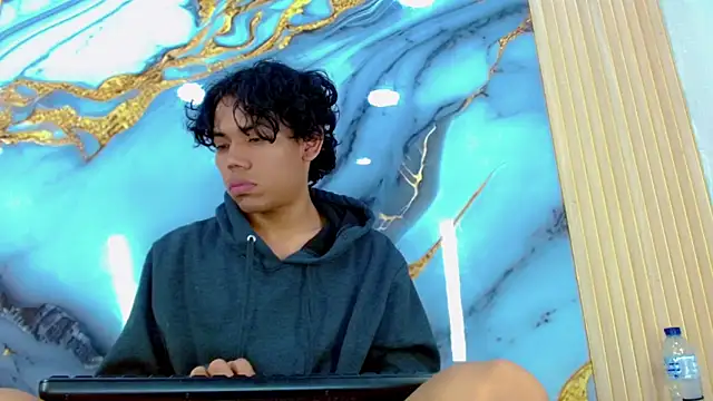 Pokazy przed kamerką – DaviidBuckx_