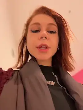 RosieSecret's Live XXX Chat