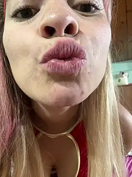 AriBeautiful Show Webcam