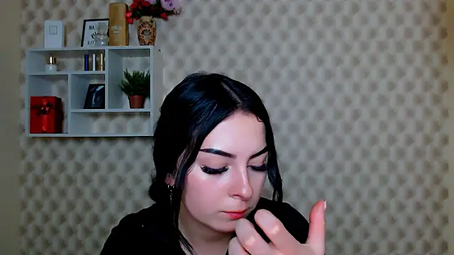 CherryDove Adlı Modelin Canlı XXX Sohbeti