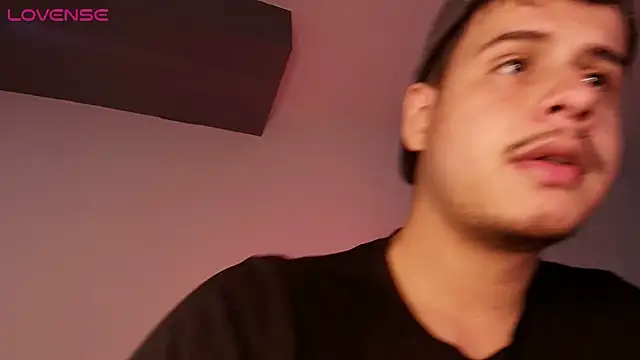 BjornSteel Pertunjukan Webcam