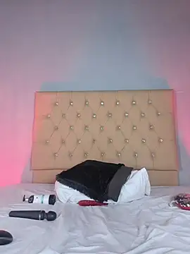 XXX chat uživo modela EmmaLawrence_