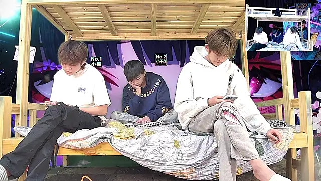 xiaohuangren01 – Kamerová šou