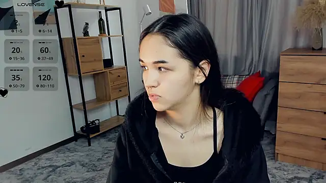 AvantgardAlone 现场XXX聊天