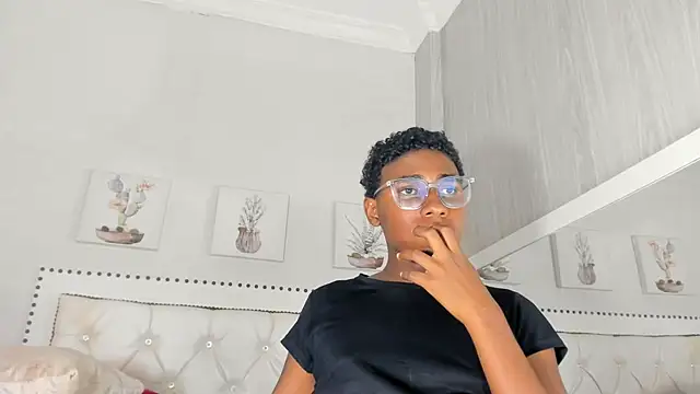 Show de teylor_lovee na webcam