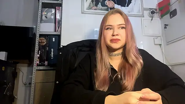 NeelyDalonzo's Live XXX Chat