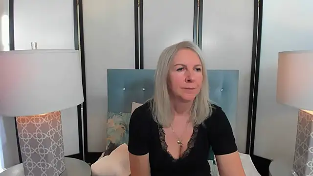 EricaTop's Live XXX Chat