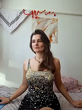 Nika_aa লাইভ XXX চ্যাট