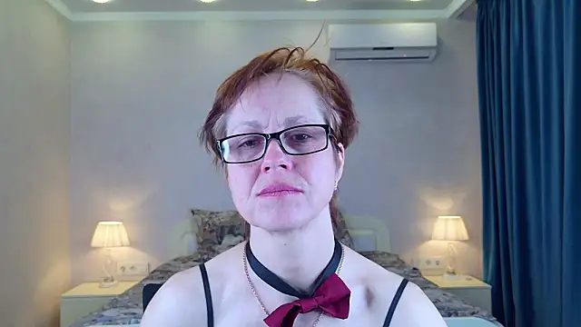 LioraWeiss' Live XXX Chat