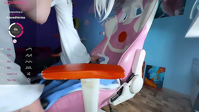 Pertunjukan Kamera Web IvyDavis-