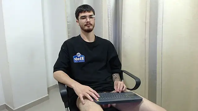 joseh0se Chat XXX in diretta