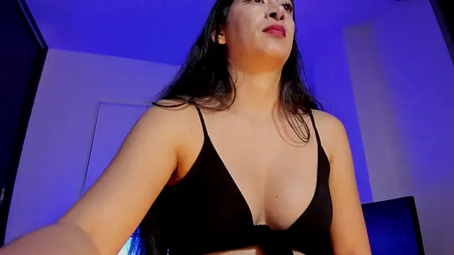 MeganWhite3 Adlı Modelin Canlı XXX Sohbeti