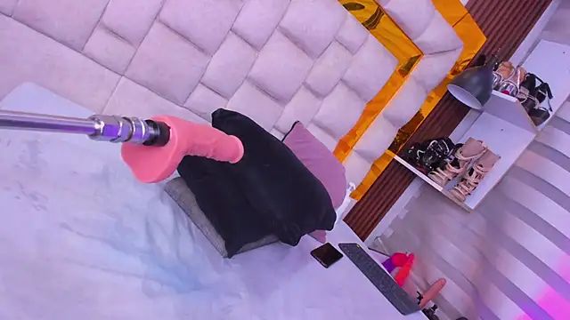 bigass_monicn Live XXX chat