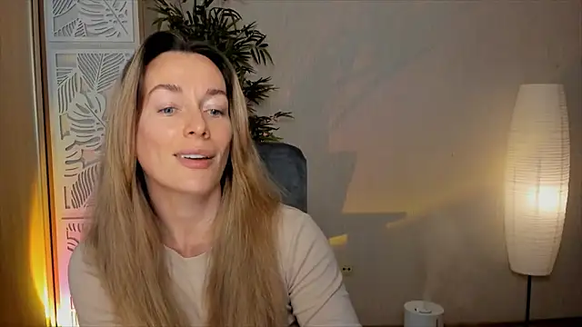 RebeccaMartinez 现场XXX聊天