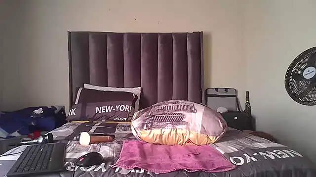 Živý XXX chat HOTSEXCBOOBS30xx