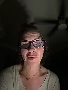 Lilbeezie81 webkamerás műsora