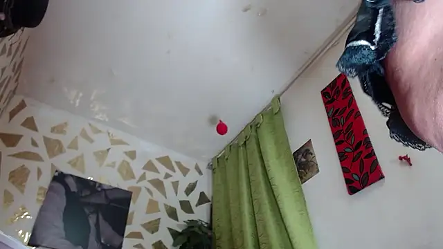 Kazsandraa Chat XXX live