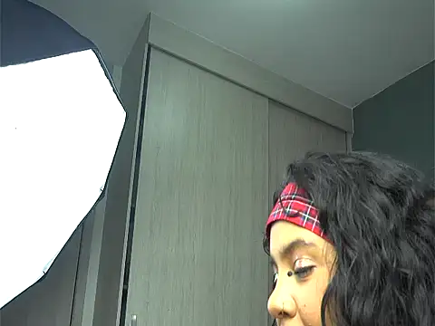 ObeyVal Chat XXX live