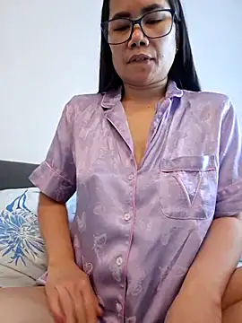 kittybabe69 live XXX chat