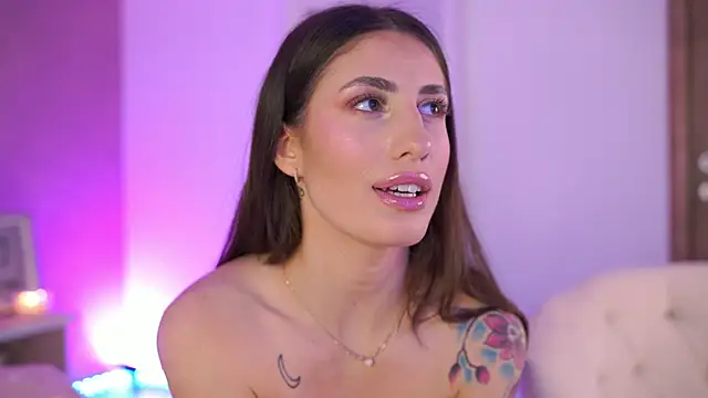 OhhAisha Live XXX-chat