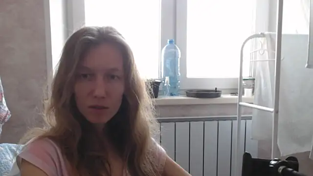 QueerASMR Adlı Modelin Canlı XXX Sohbeti