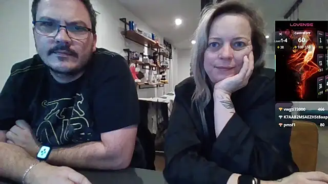 Chat +18 de Miss-Chupagirly ao vivo